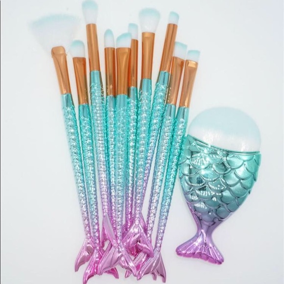 11 piece mermaid brush set - Picture 3 of 7